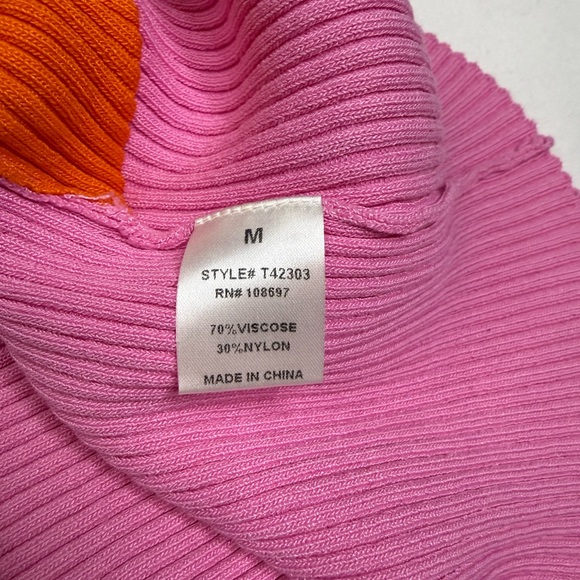 Colorblock Scalloped Ribbed Tank Top - Picture 11 of 12